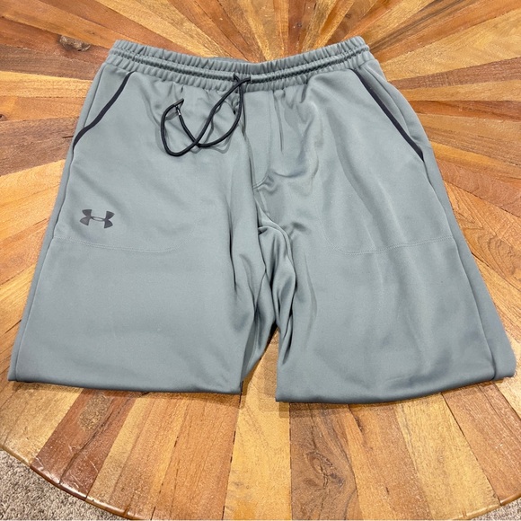 Under Armour Joggers - Picture 2 of 6